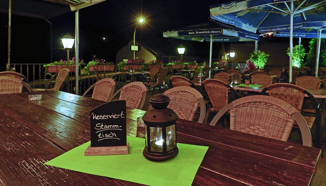 Restaurant Grüner Baum Otel Leidersbach Dış mekan fotoğraf